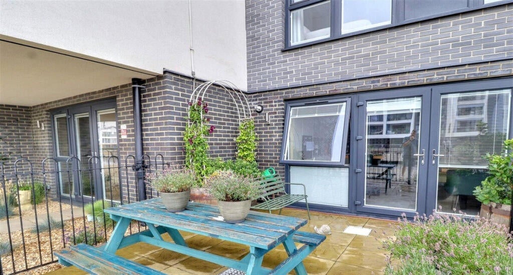 House Ripple Waters in Gillingham