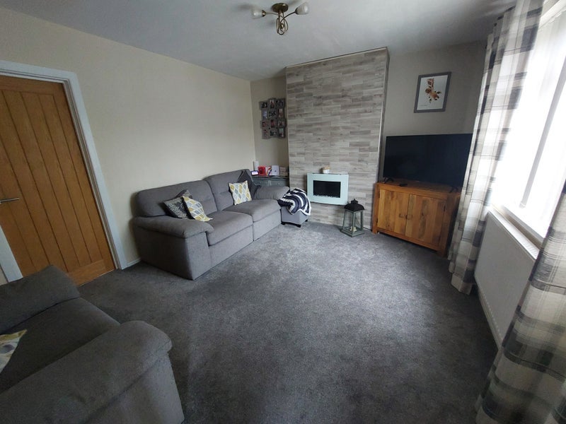Room Wavell Avenue in Poole