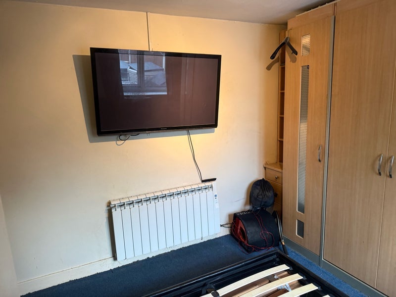 Room West End in Leeds