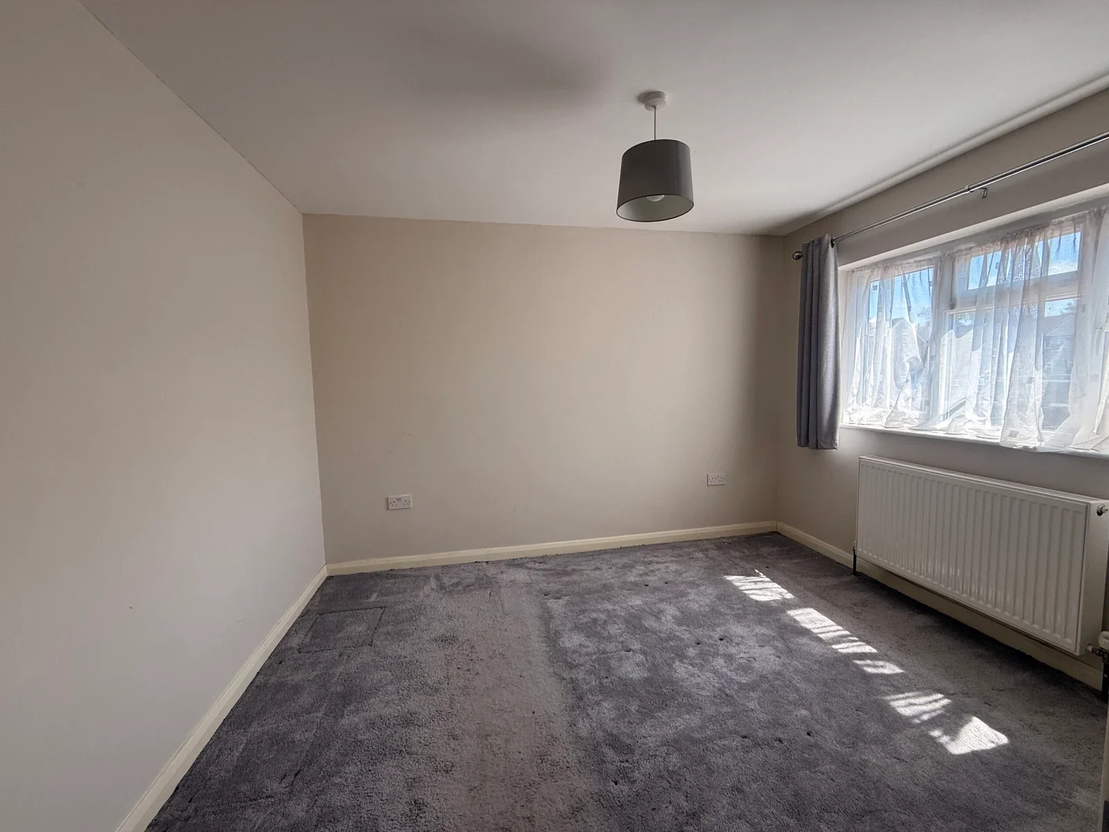 House Leaf Road in Houghton Regis