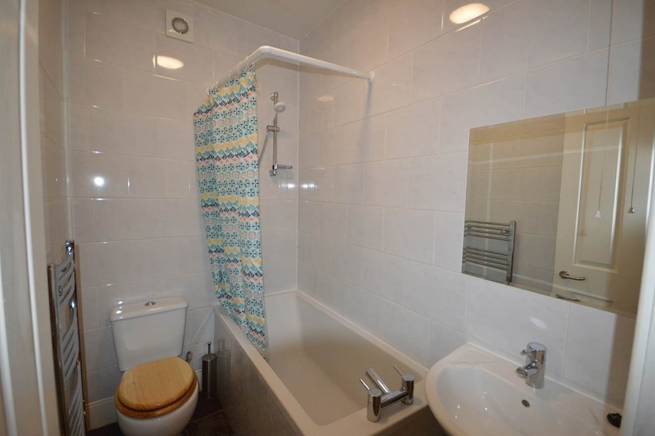 Flat Archbold Terrace in Newcastle upon Tyne
