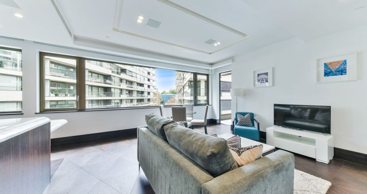 Flat Earls Way in Greater London