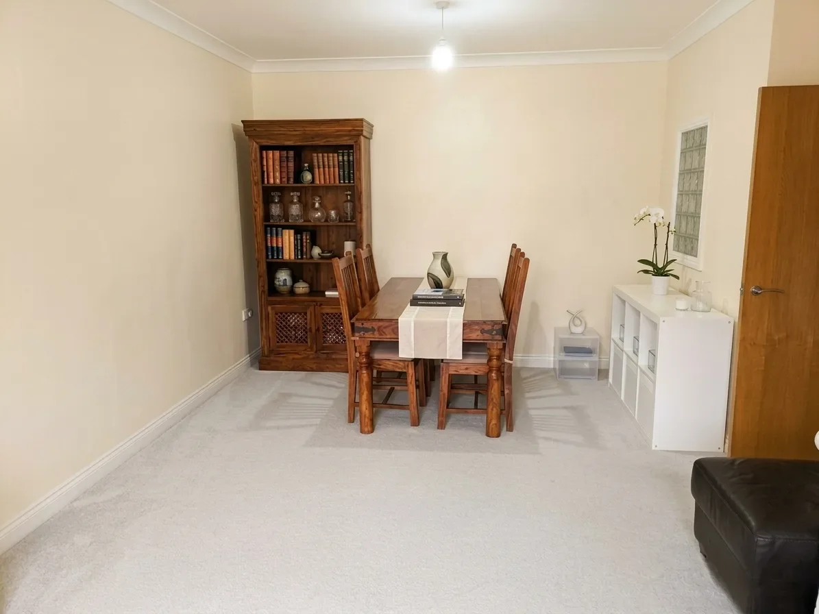 Flat Crowder Close in Greater London