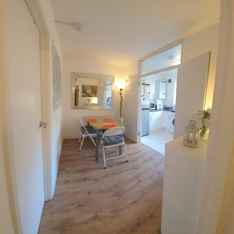 Flat Harrington Street in Greater London
