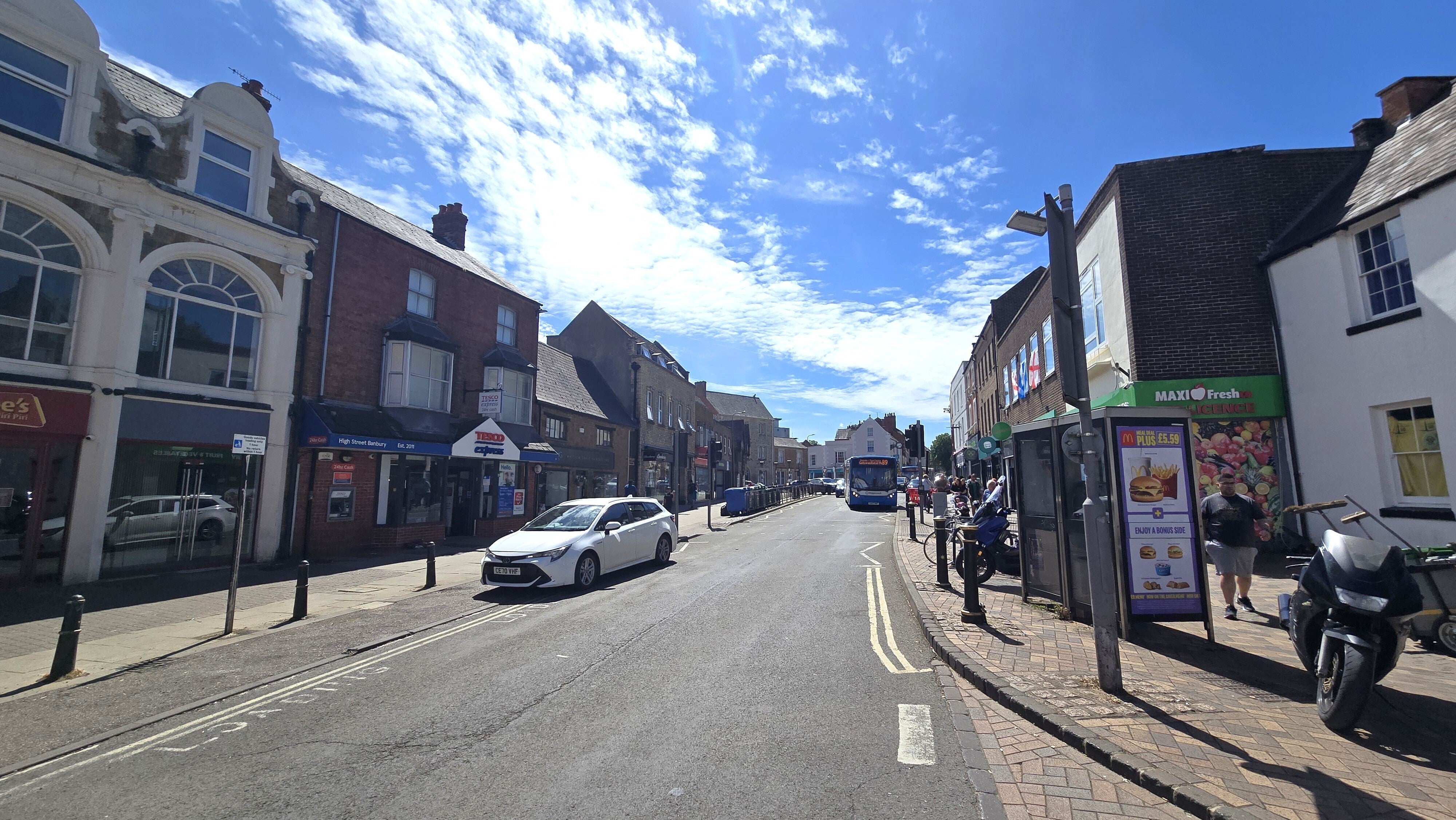 Flat White Lion Walk in Cherwell District
