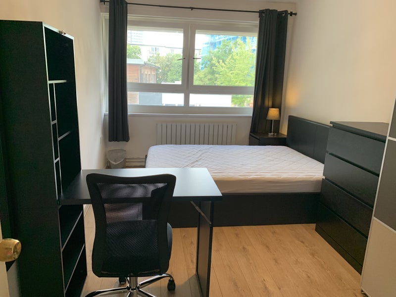 Room Earlsferry Way in Greater London