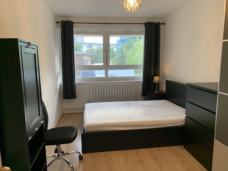 Room Earlsferry Way in Greater London