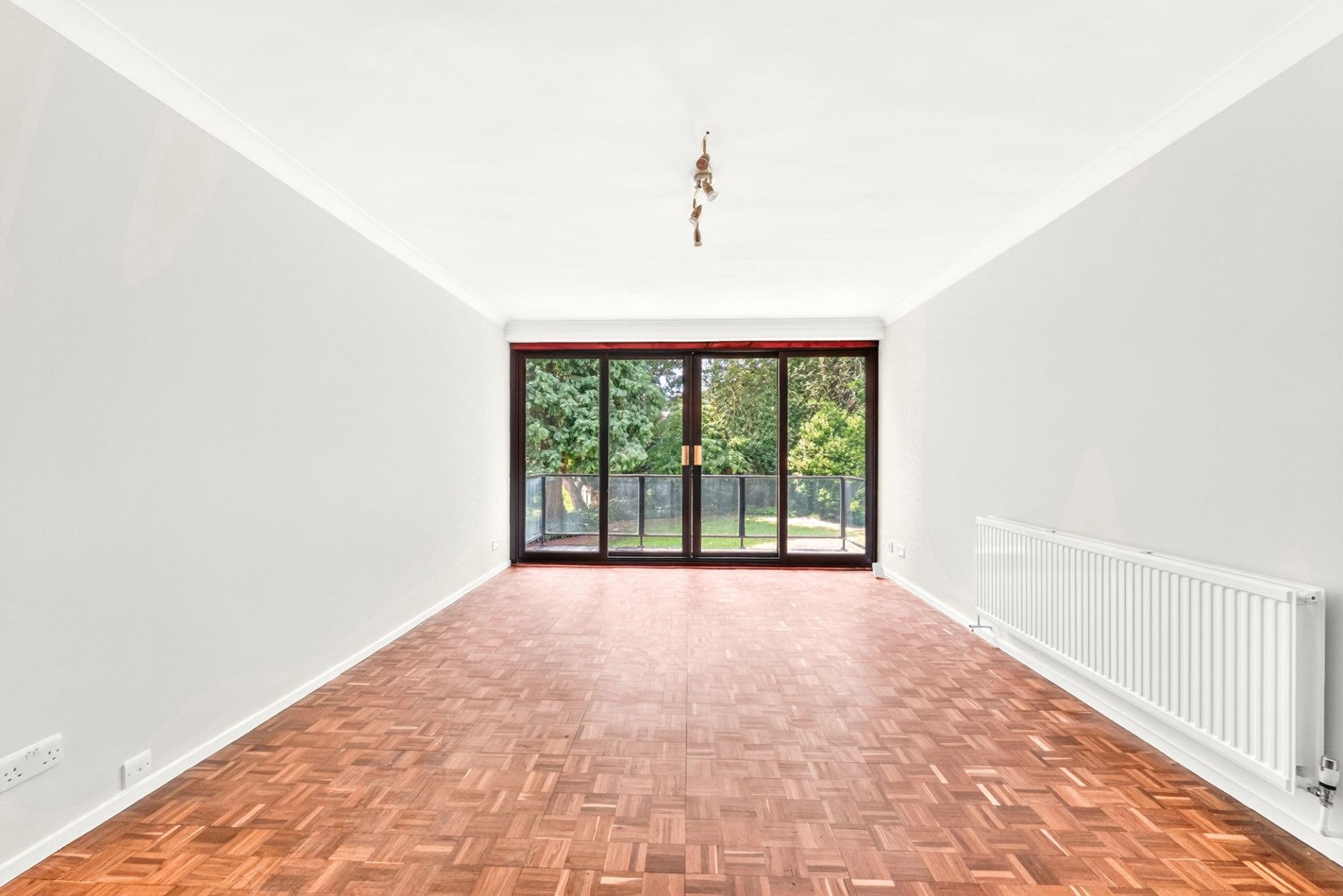 Flat Southwood Lawn Road in Greater London