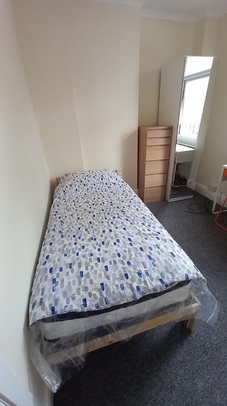 Room Bank Square in Southport