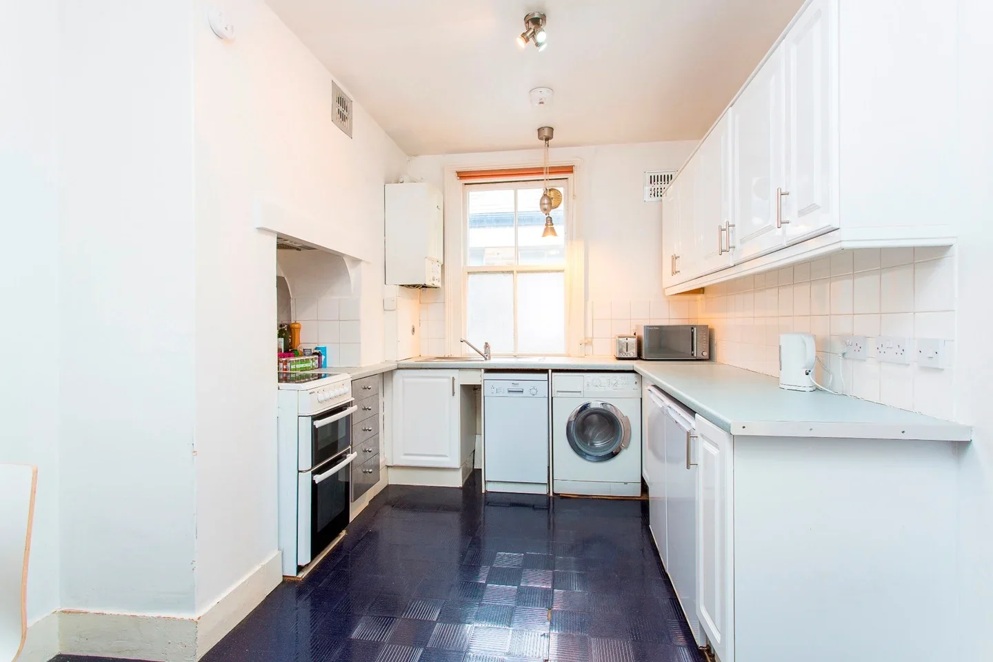 Flat Fulham Road in Greater London