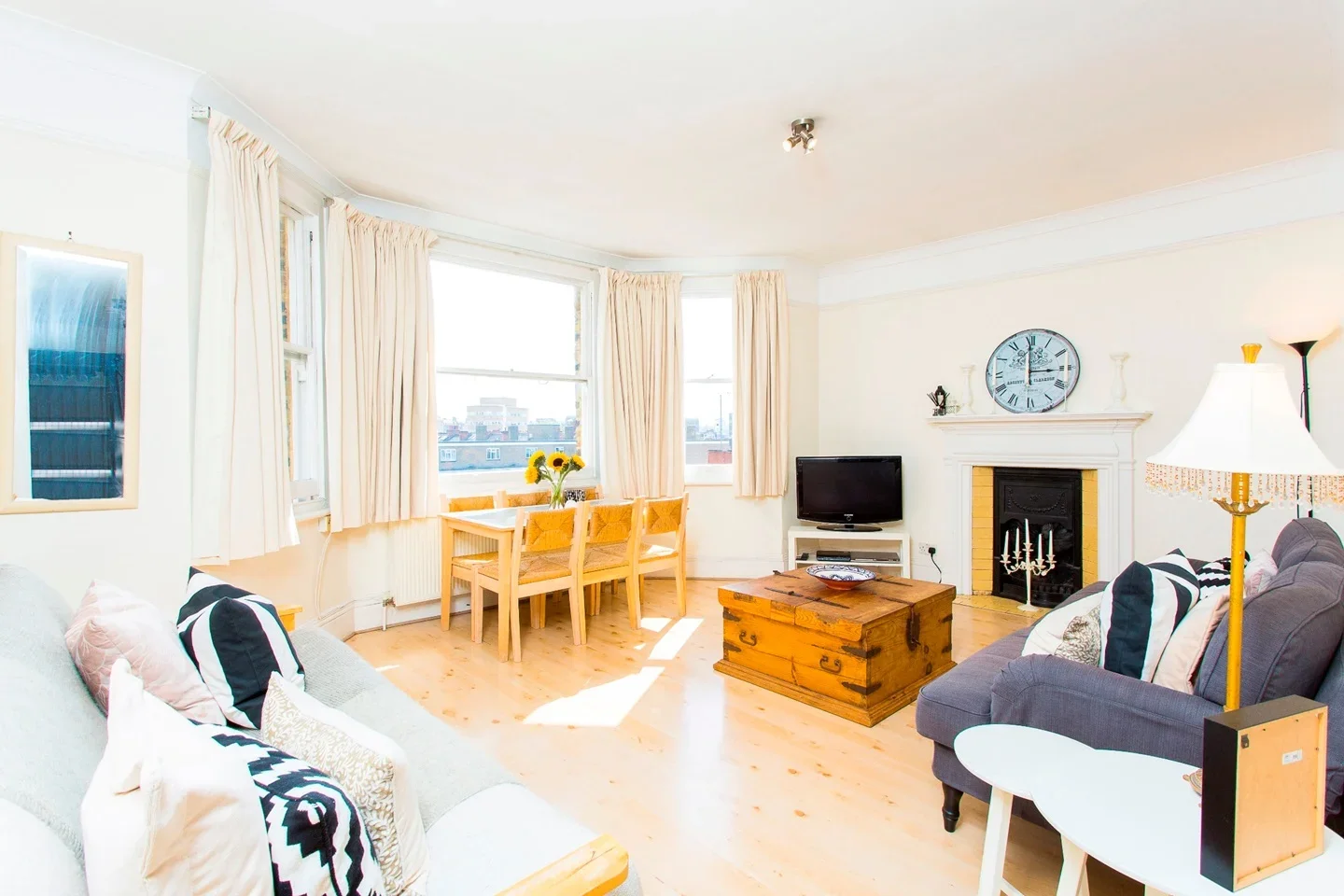 Flat Fulham Road in Greater London