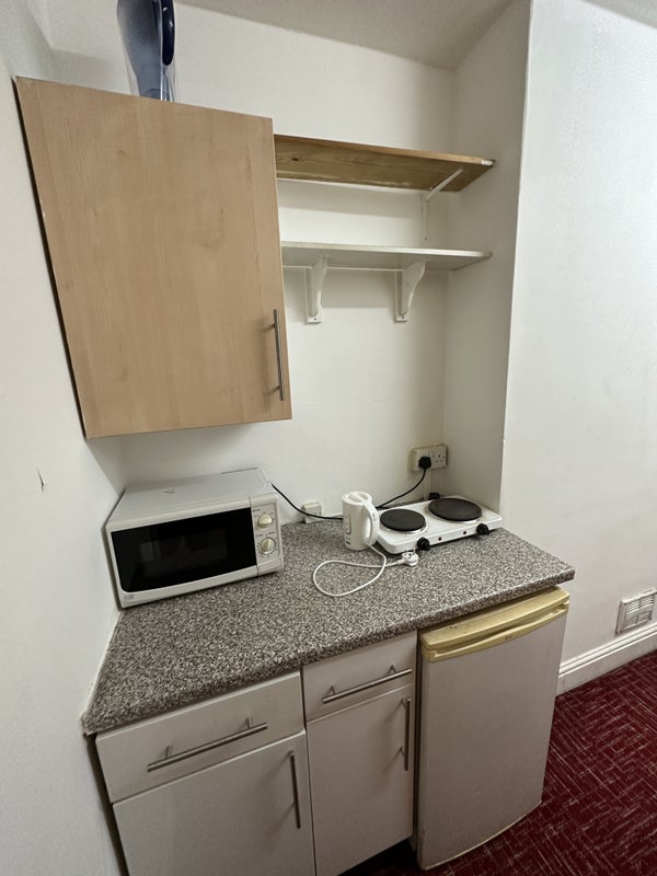 Room Talgarth Road in Greater London
