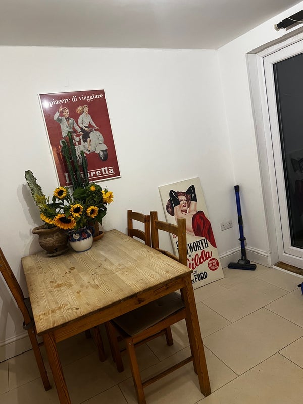 Room Turnpike Lane in Greater London