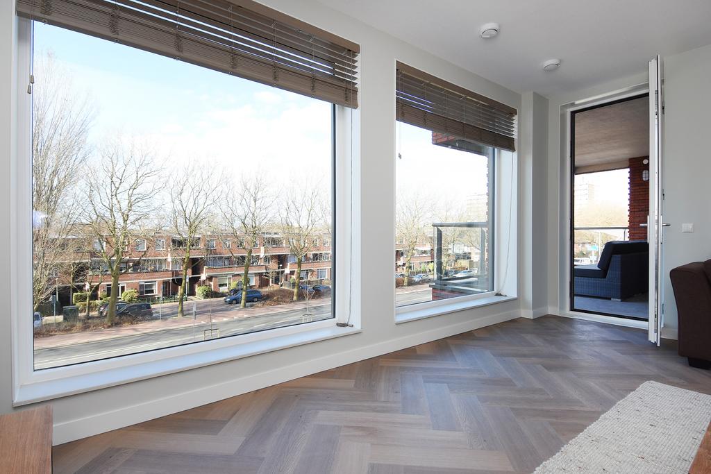 Appartement Escamplaan 888 A in Den Haag