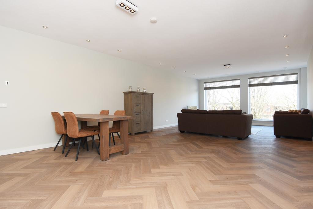 Appartement Escamplaan 888 A in Den Haag