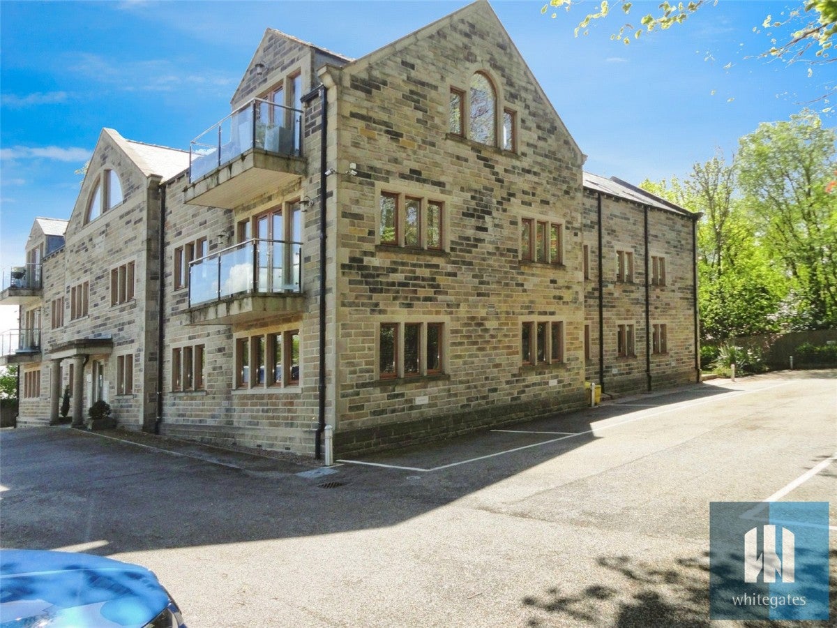 Flat Birkby Road in Kirklees