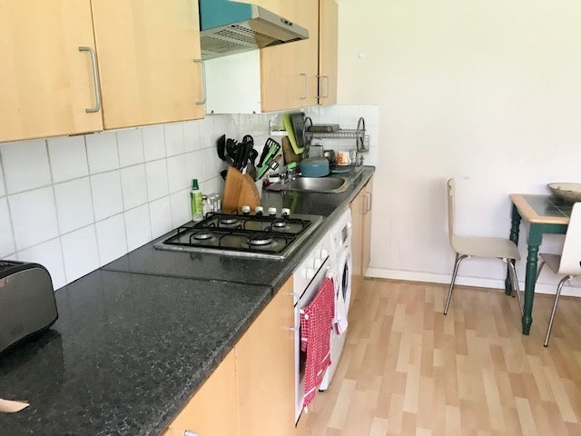 Room Whitlock Drive in Greater London