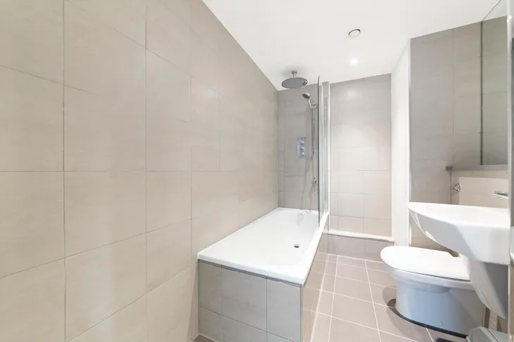 Flat Prince's Gardens in City of Westminster