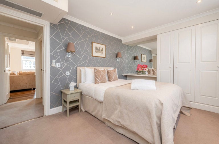 Flat Queen's Gate in Greater London