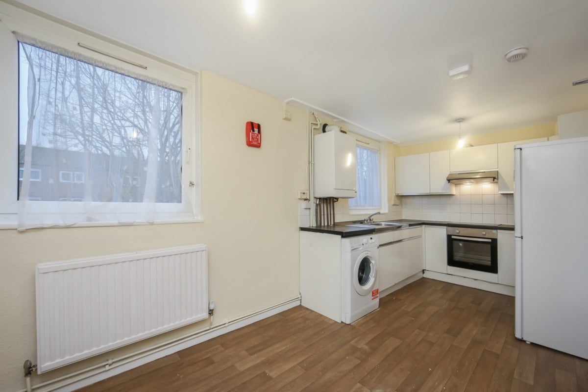 Room Beachcroft Way in Greater London