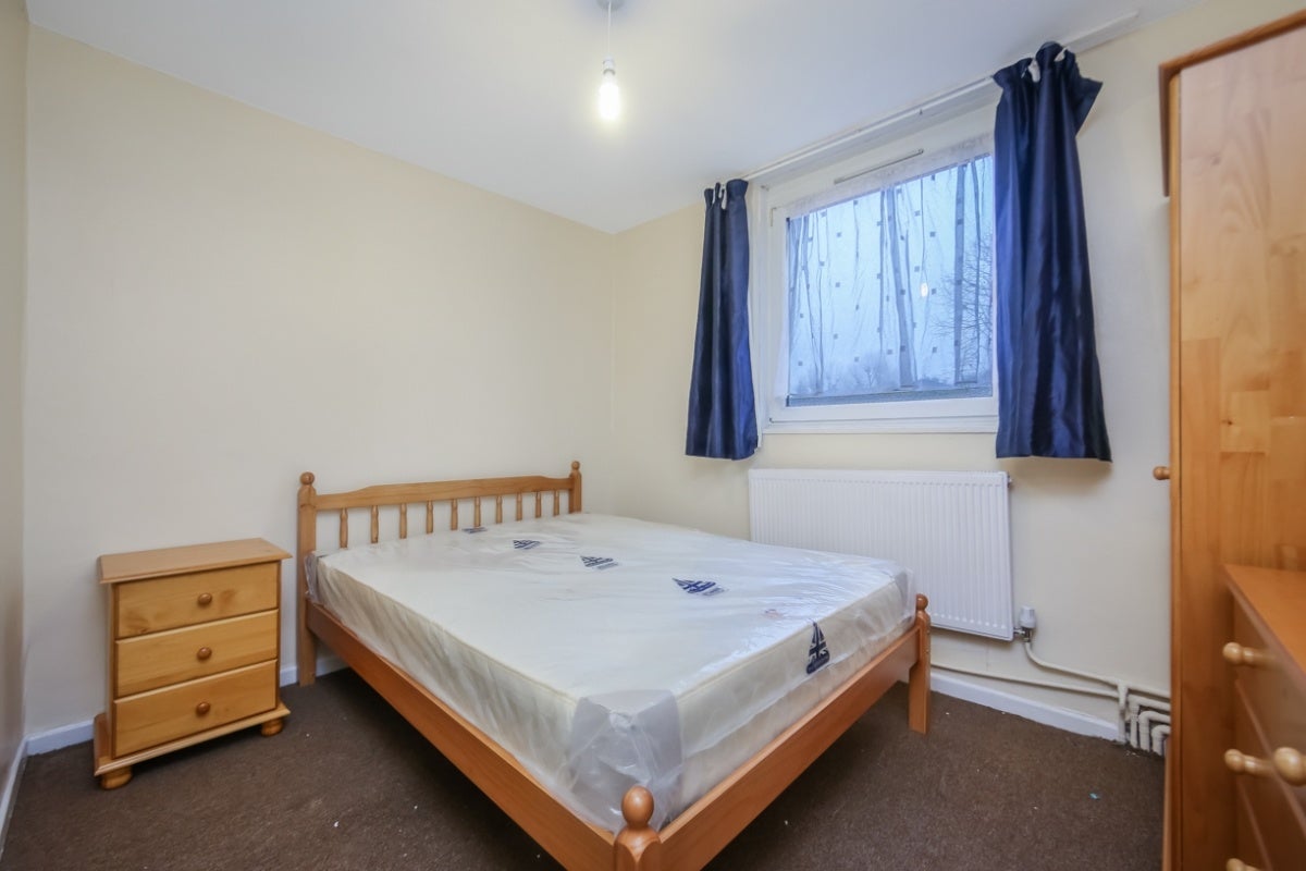 Room Beachcroft Way in Greater London