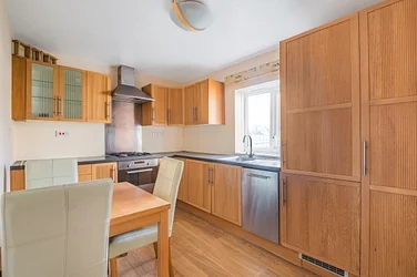 Flat Timber Pond Road in Greater London