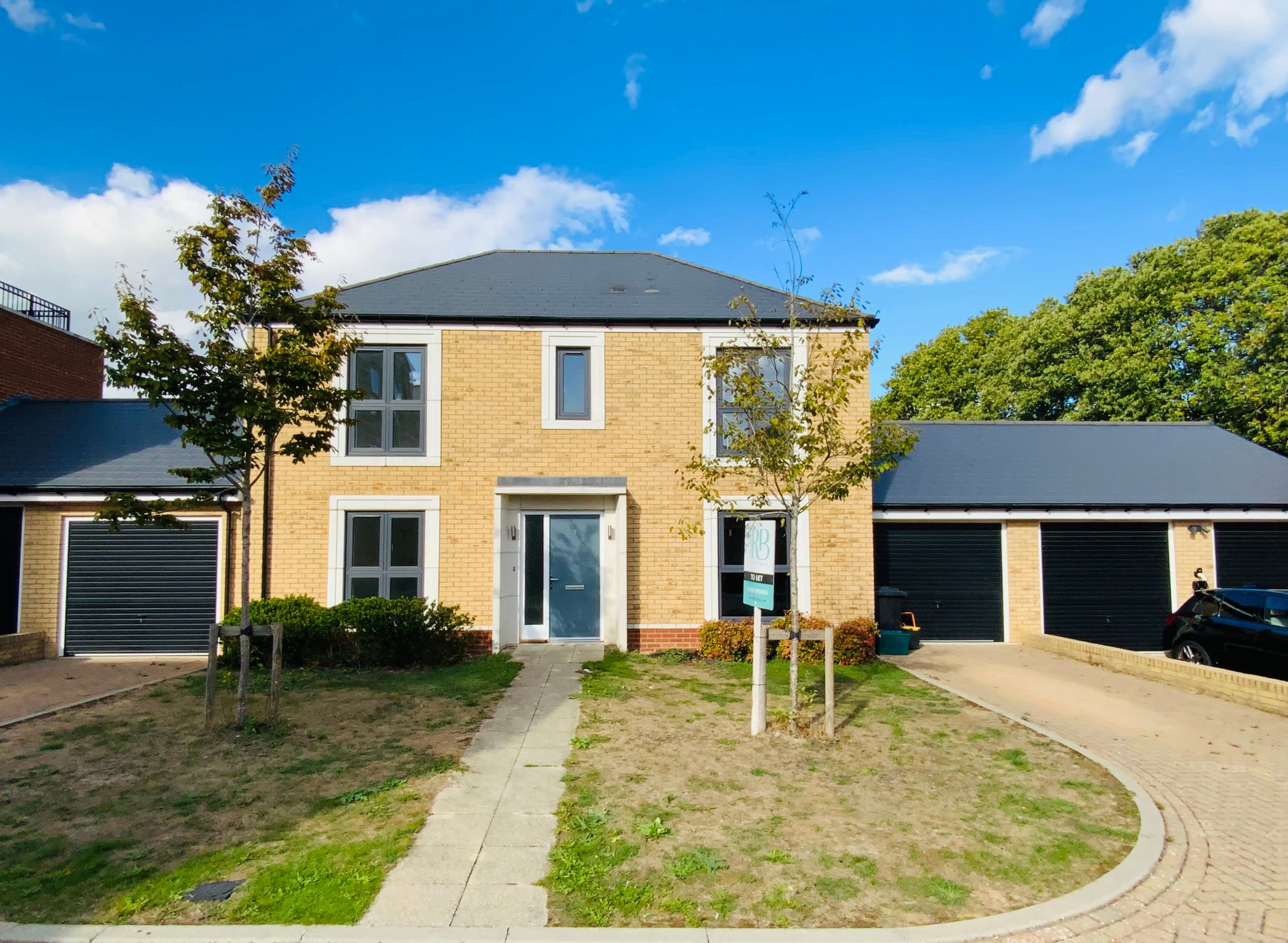 House Kings Hill Avenue in Tonbridge and Malling