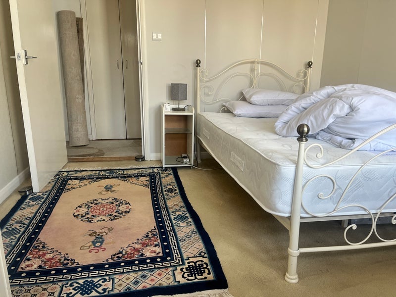 Room Charing Cross Road in City of Westminster