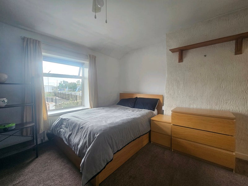 Room Haslingden Road in Guide