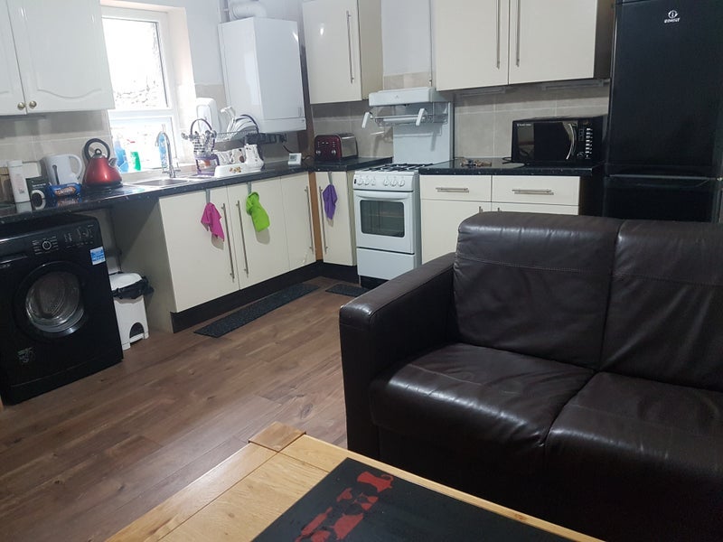 Room Haslingden Road in Guide