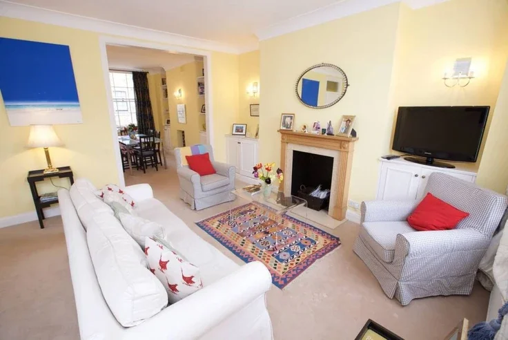 Flat Winchester Street in City of Westminster