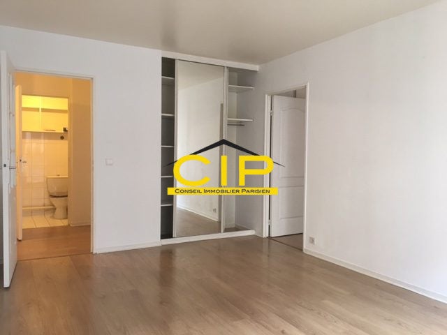 Appartement Boulevard Sérurier à Paris