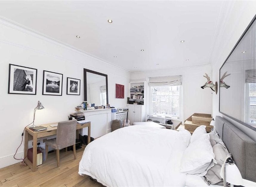 Flat Cornwall Mews South in Greater London
