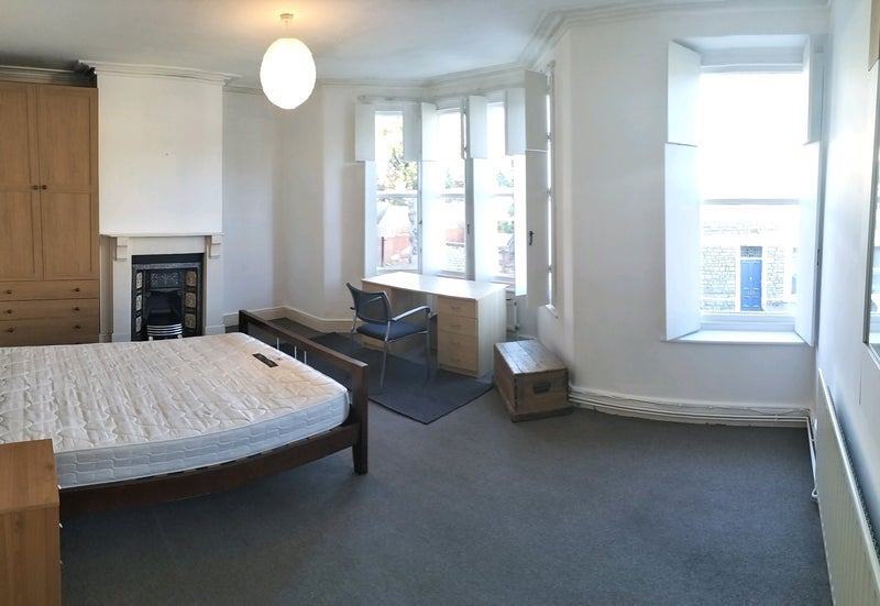 Room Brookfield Avenue in Bristol