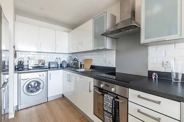 Flat Gatliff Road in London