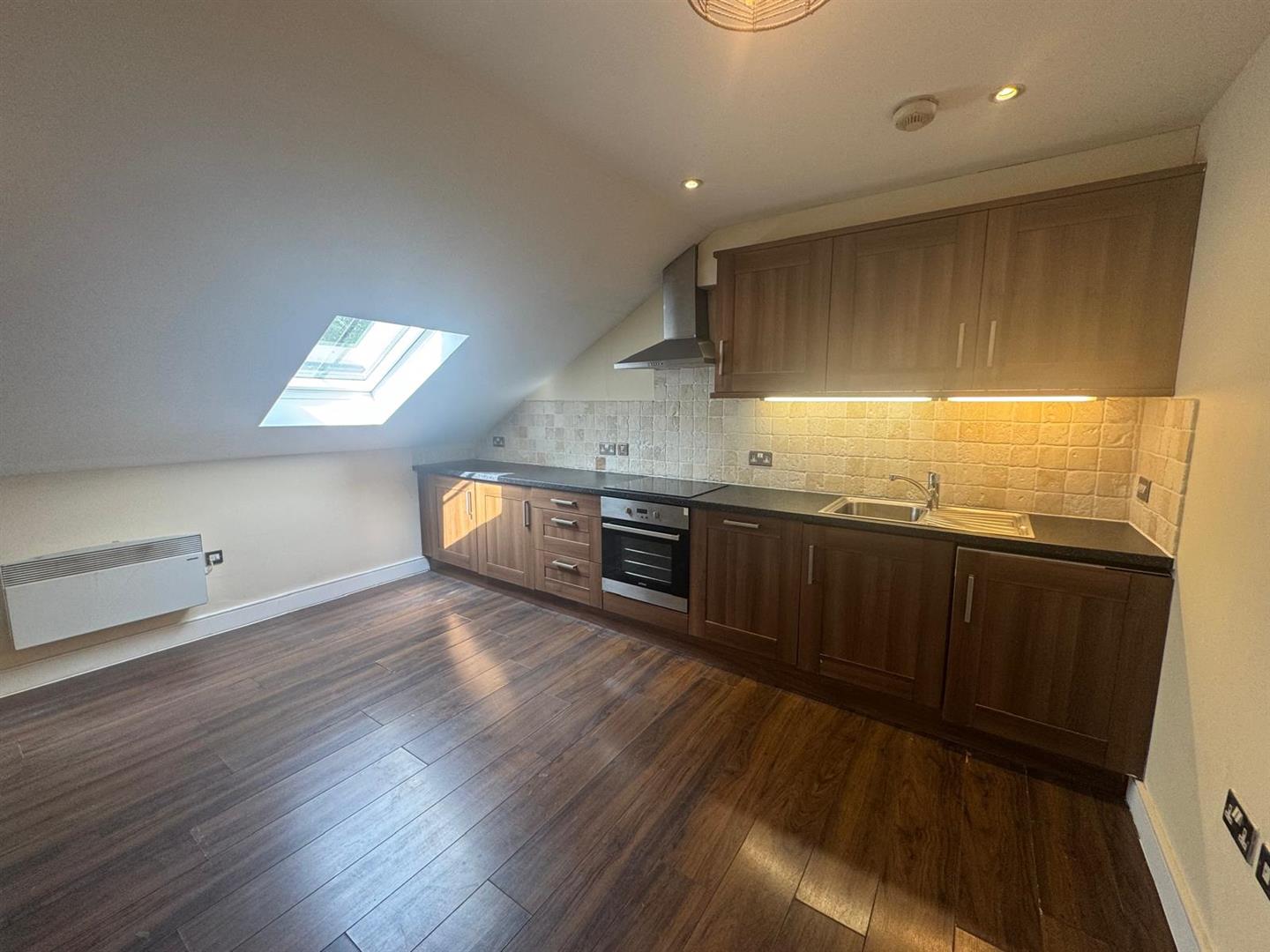 Flat Crawshaw Road in Leeds