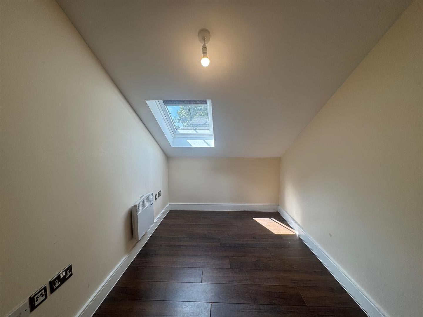 Flat Crawshaw Road in Leeds