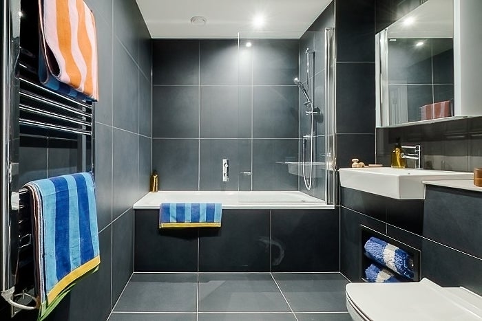 Flat Cherry Park Lane in Greater London