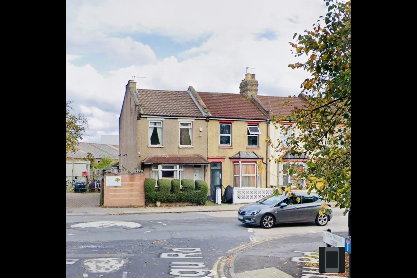 House Angel Walk in Greater London