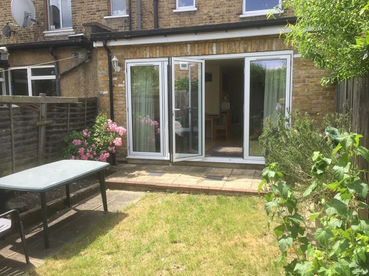 House Overdale Road in Greater London