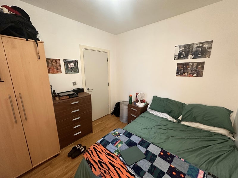 Room Fieldgate Street in Greater London