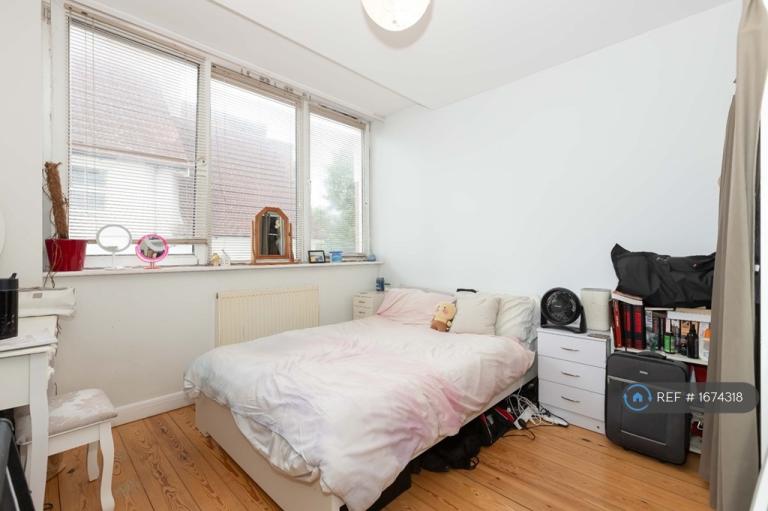 Flat Holland Road in Hove