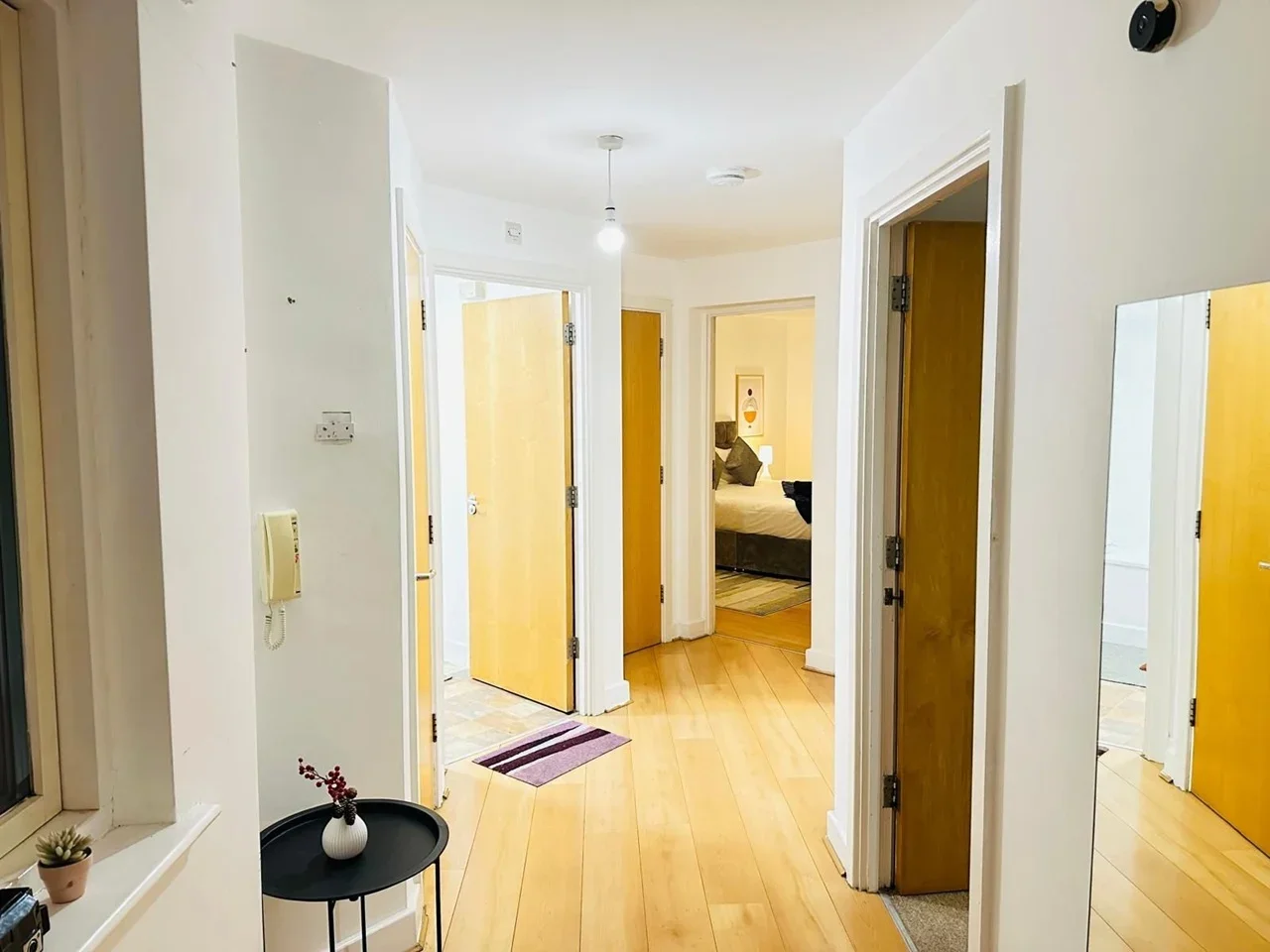 Flat Emerald Road in Greater London