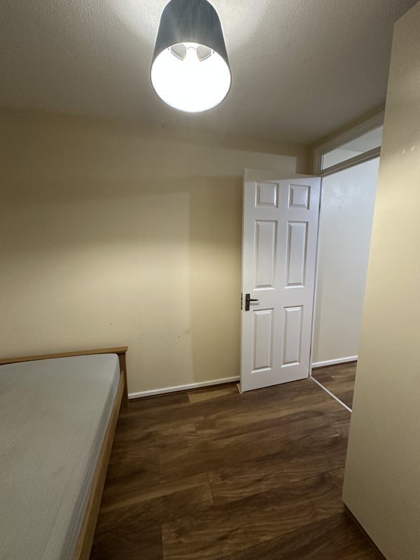 Room Andrews Place in Chelmsford