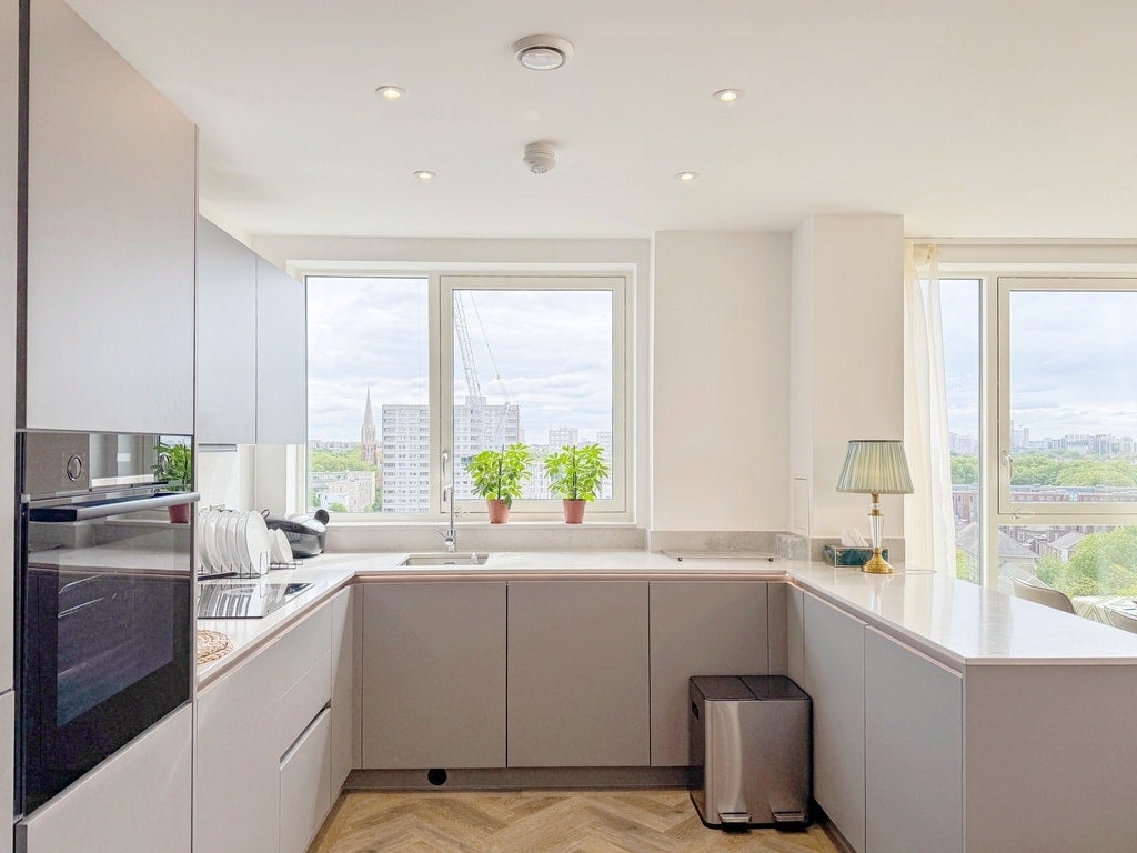 Flat Goldhurst Terrace in Greater London