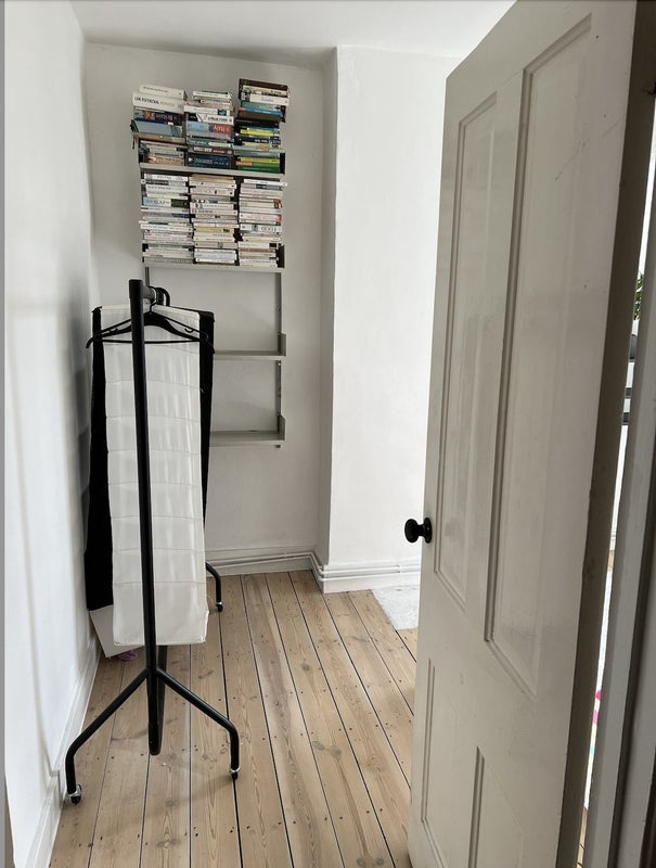 Room Marmadon Road in Greater London
