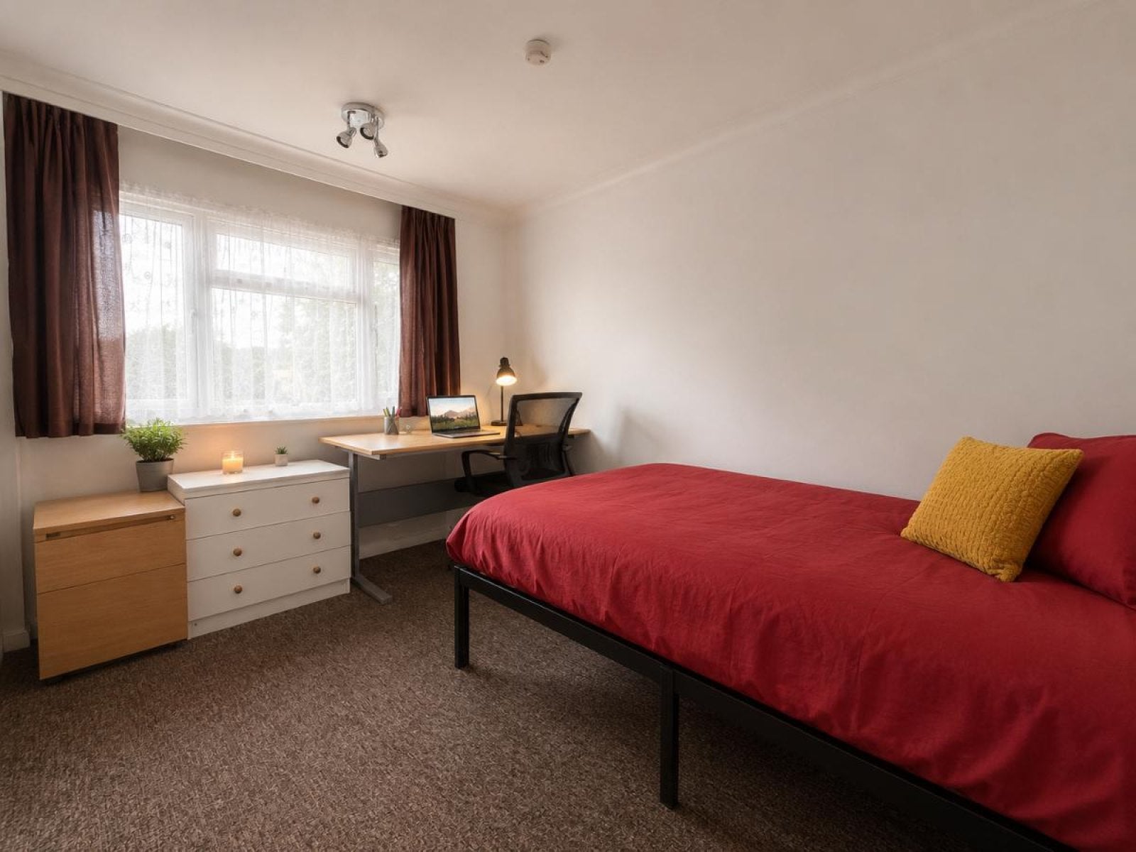 House Nethersole Close in Canterbury