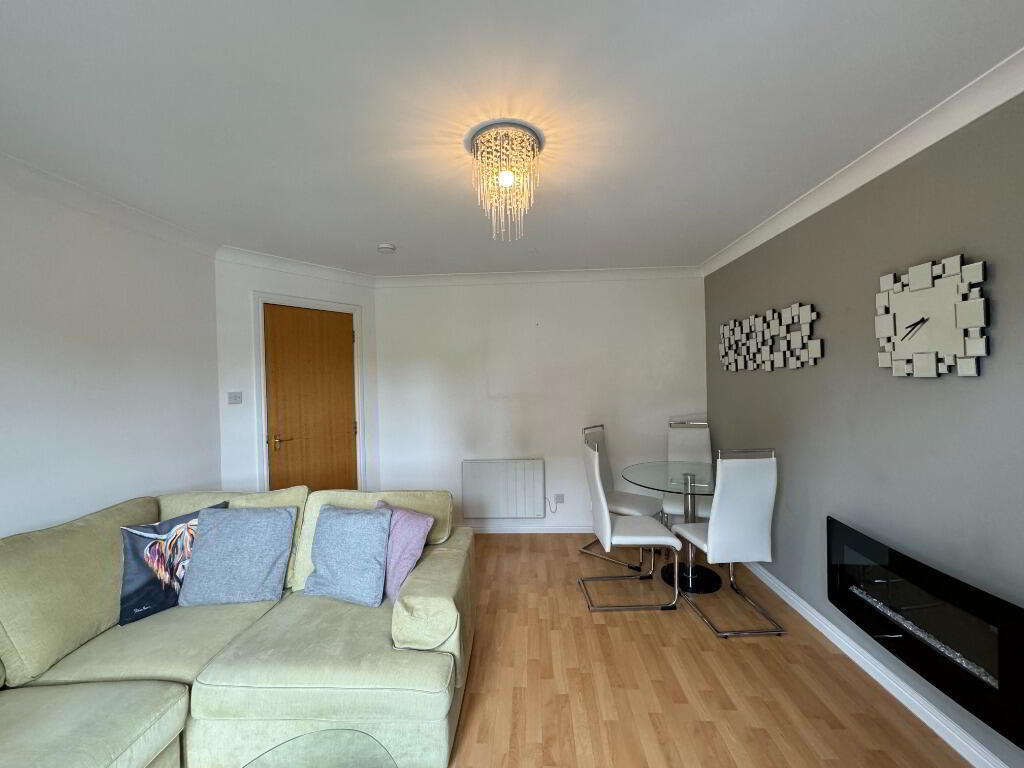 Flat New Mart Road in City of Edinburgh