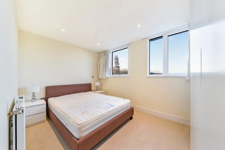 Flat St. Anne's Row in Greater London