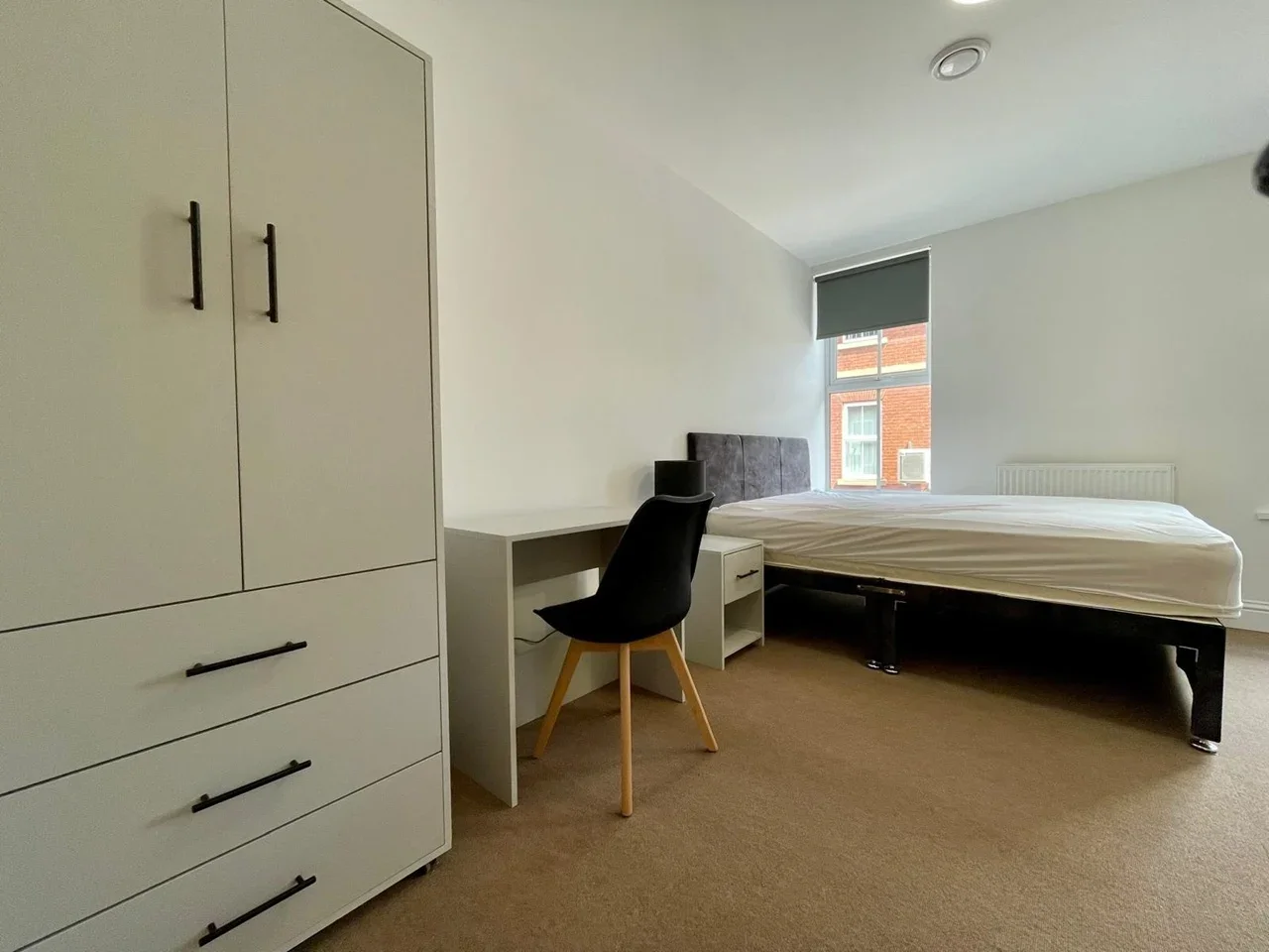 Room Saint James' Court in Derby